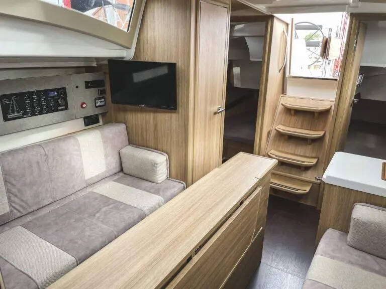 Maxus 34 Zatoka Kaczerajno