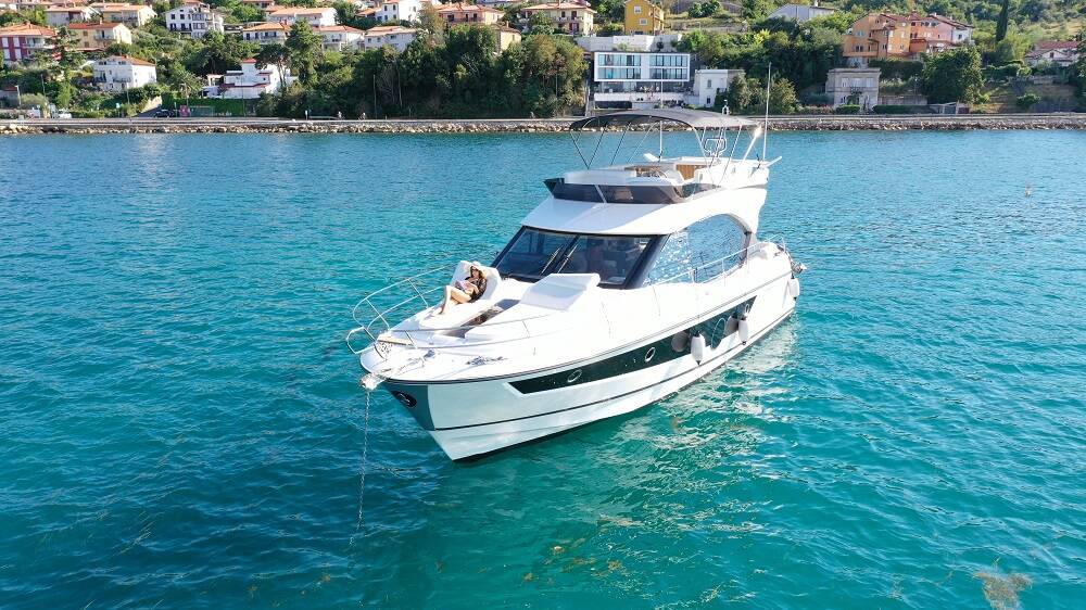 Monte Carlo 52 Nora