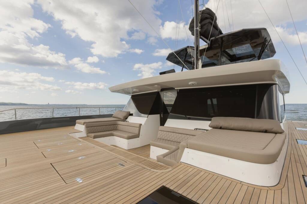 Moon Yacht 60 Moonlight