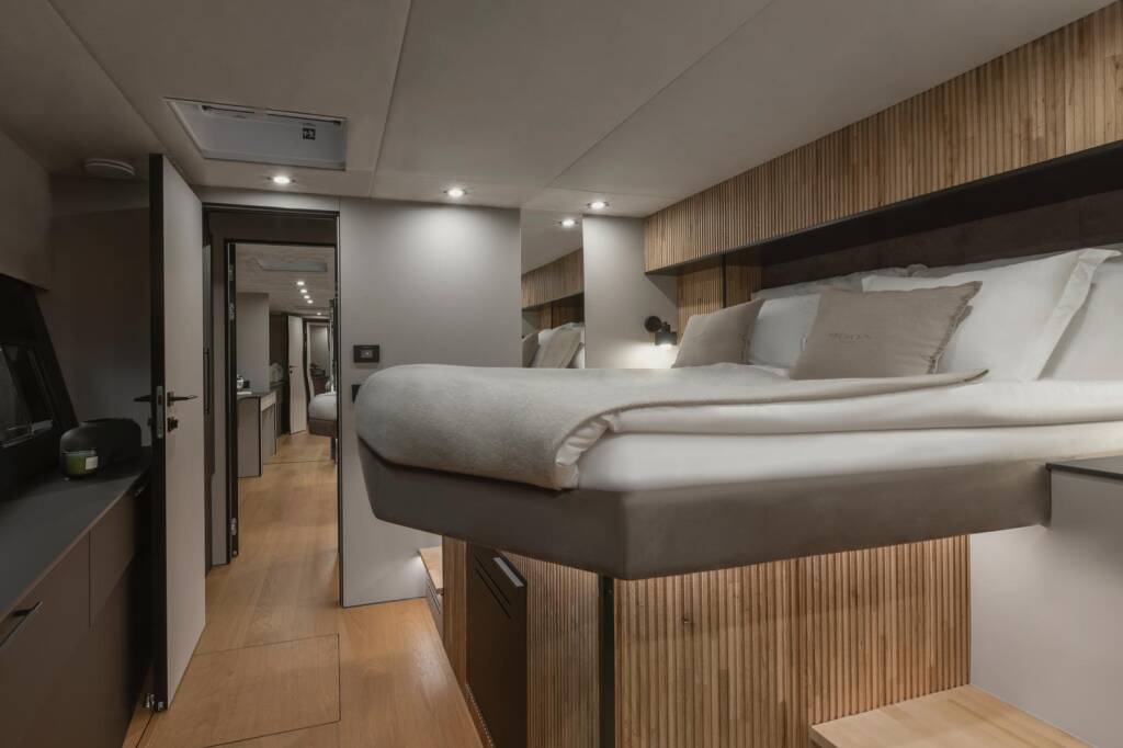 Moon Yacht 60 Moonlight