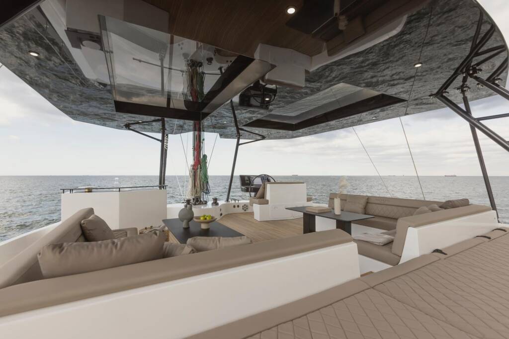 Moon Yacht 60 Moonlight