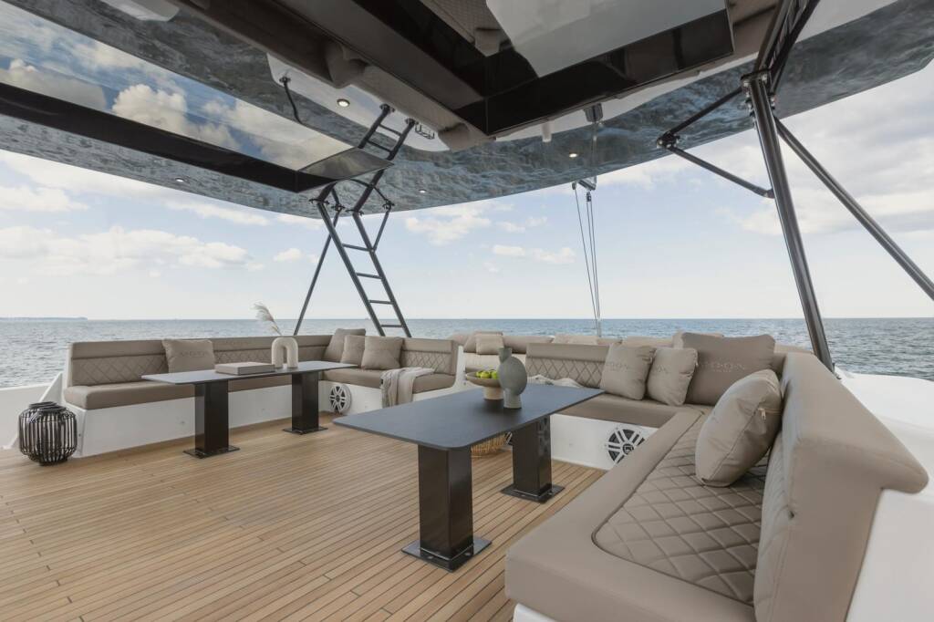 Moon Yacht 60 Moonlight