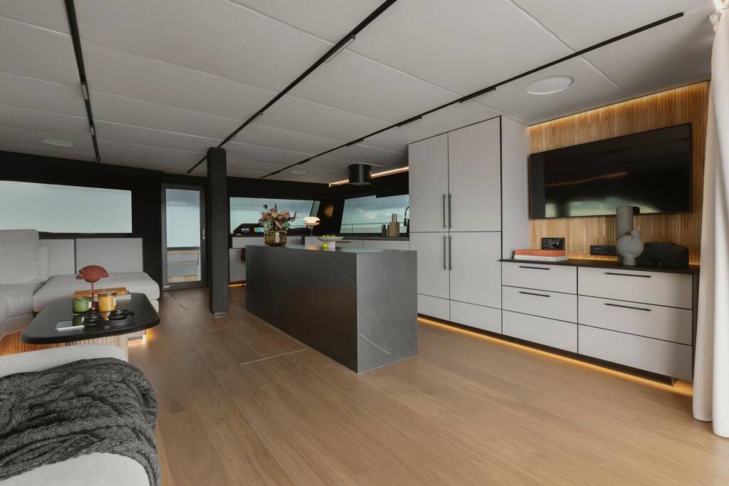 Moon Yacht 60 Moonlight