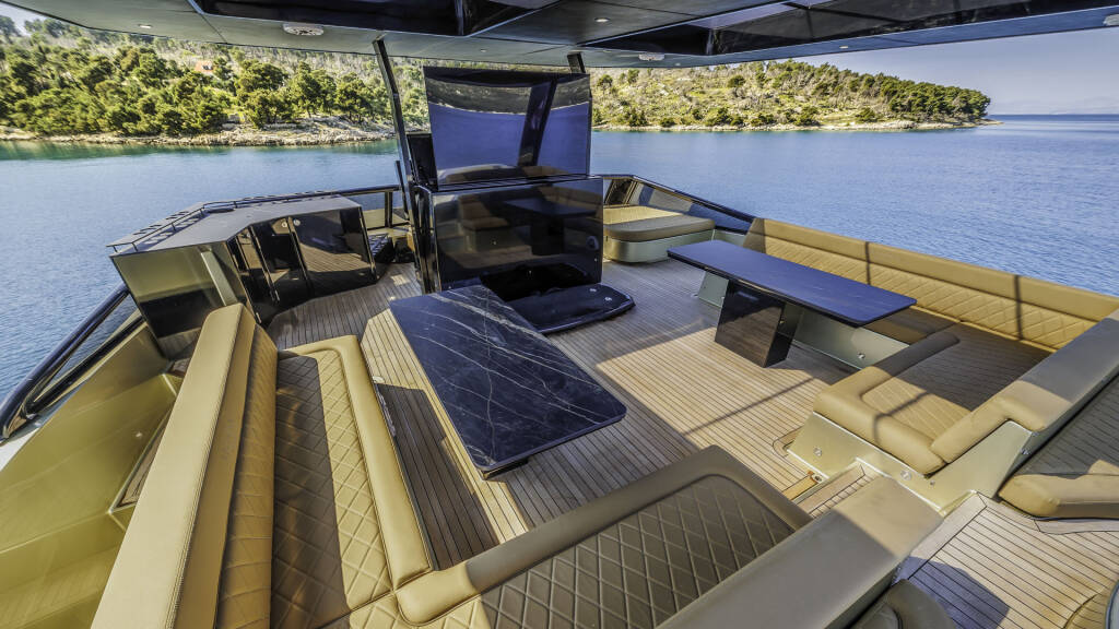 Moon Yacht 60 Over The Moon