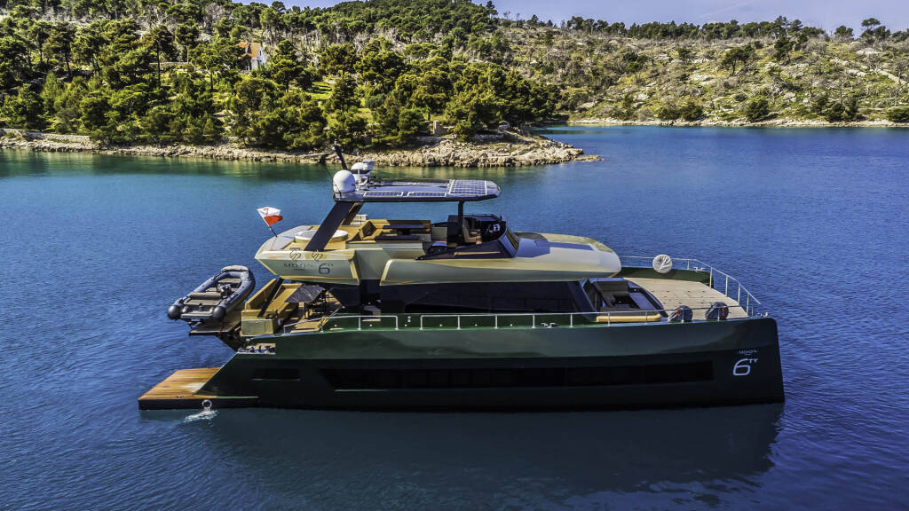 Moon Yacht 60 Over The Moon