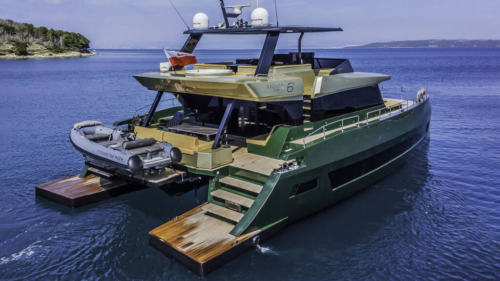 Moon Yacht 60 Over The Moon