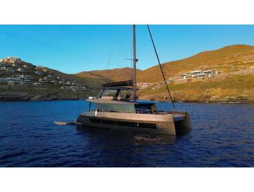 Moon Yacht 65 Honeymoon