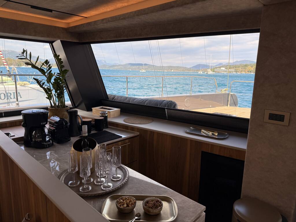 Moon Yacht 65 Honeymoon