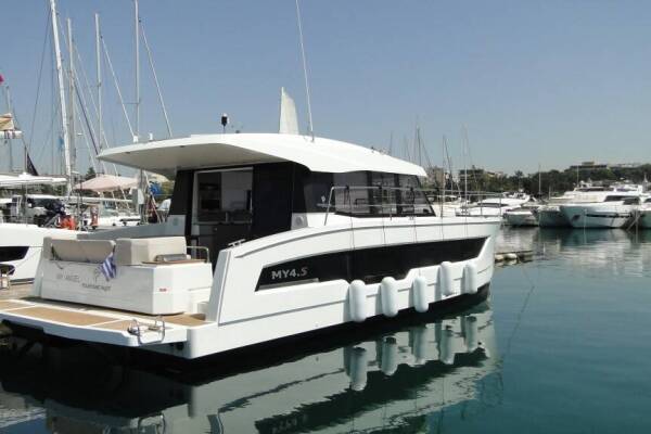Motor Yacht 4.S • MY ANGEL