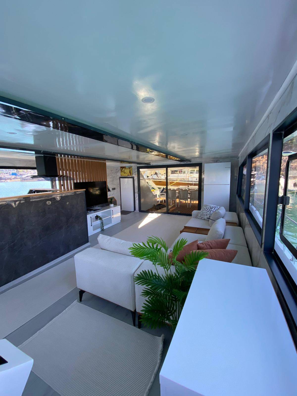 Motor Yacht Lagertha