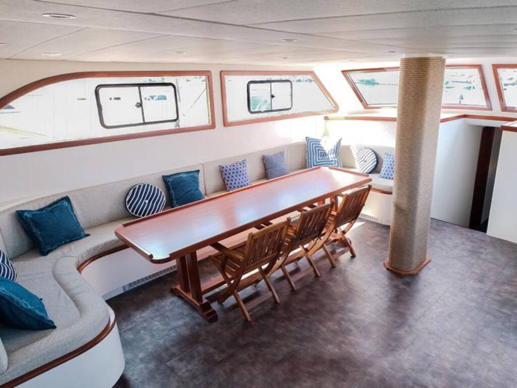 Motorsailer Ozde 1