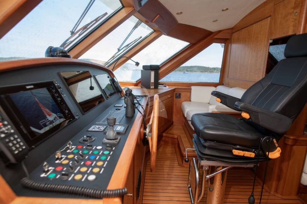 Motoryacht SEA BREEZE II