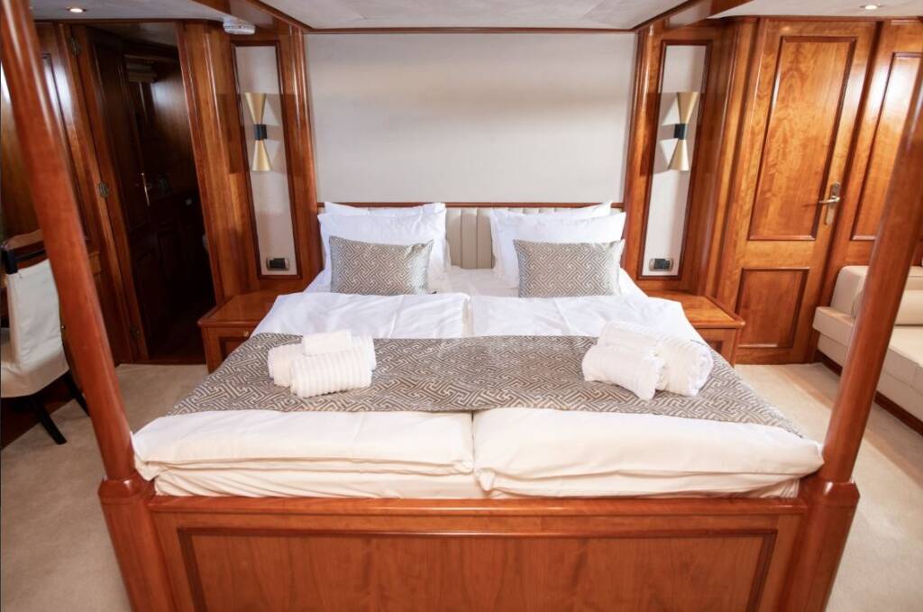 Motoryacht SEA BREEZE II