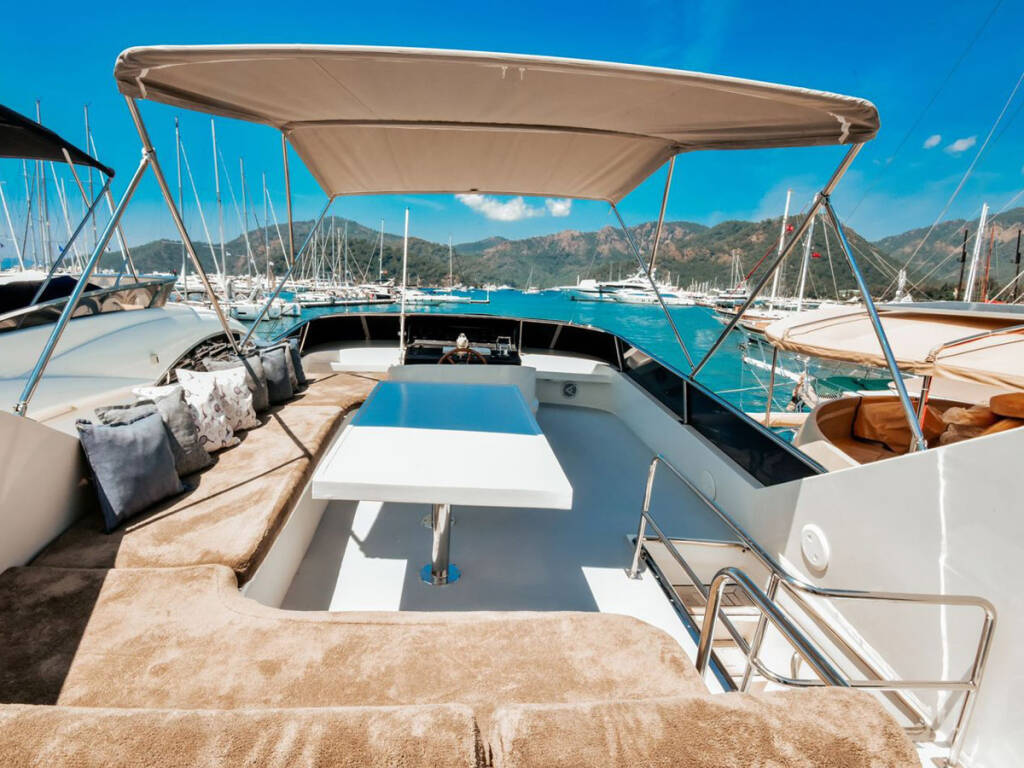 Motoryacht Hayalim