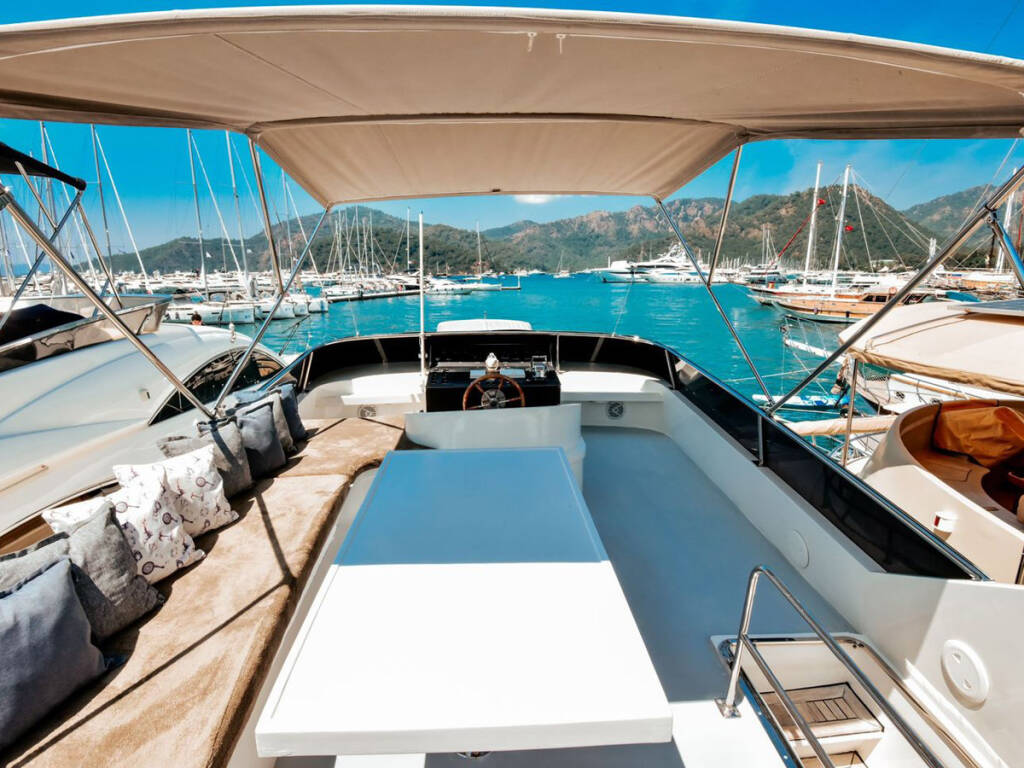 Motoryacht Hayalim