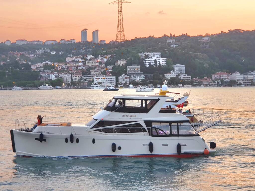 Motoryacht Defne Sultan