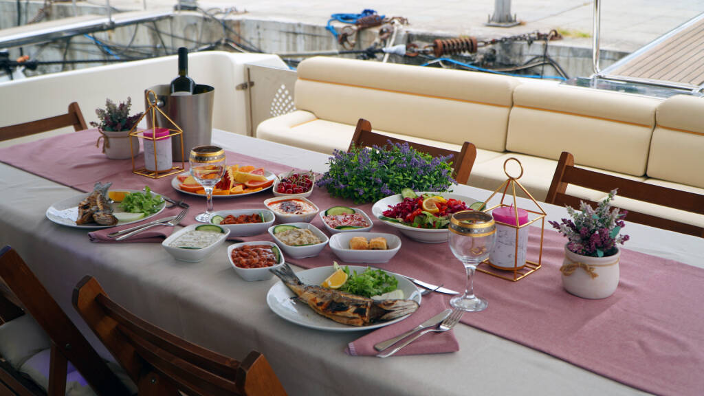 Motoryacht Defne Sultan