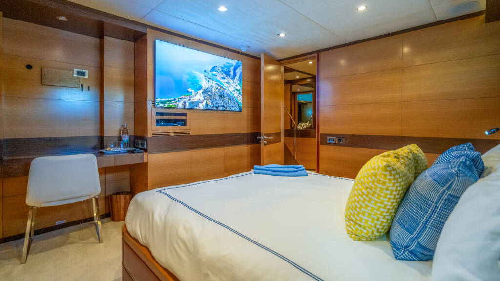 Motoryacht Silent World