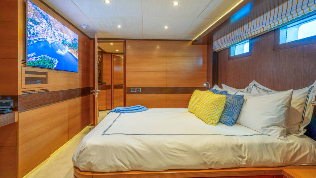 Motoryacht Silent World