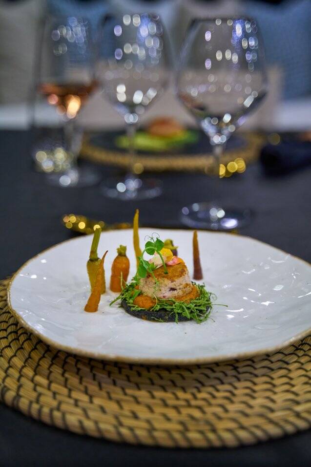 M/S Rara Avis Rara Avis