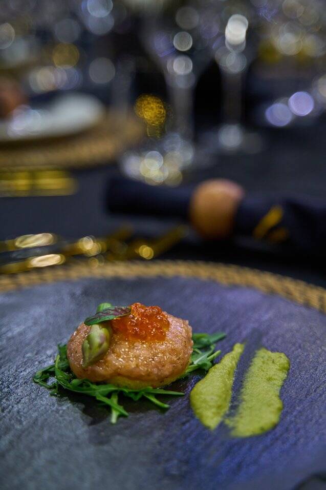 M/S Rara Avis Rara Avis