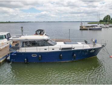 Nautika 1300 ROYAL Nautika 1300 Royal