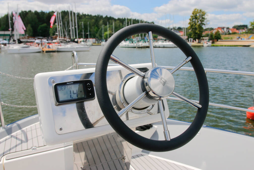 Nautika 1300 ROYAL Nautika 1300 Royal