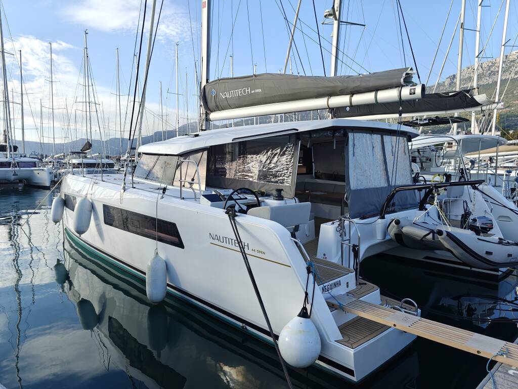Nautitech 44 Open Neguinha