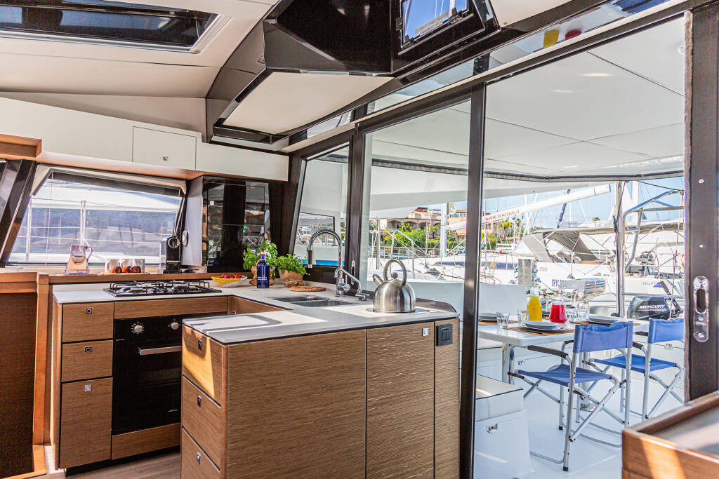 Nautitech 46 Fly Harmony Planet