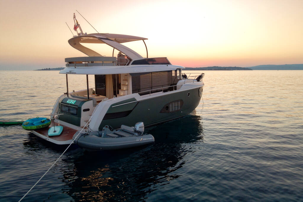 Navetta 48 AVA