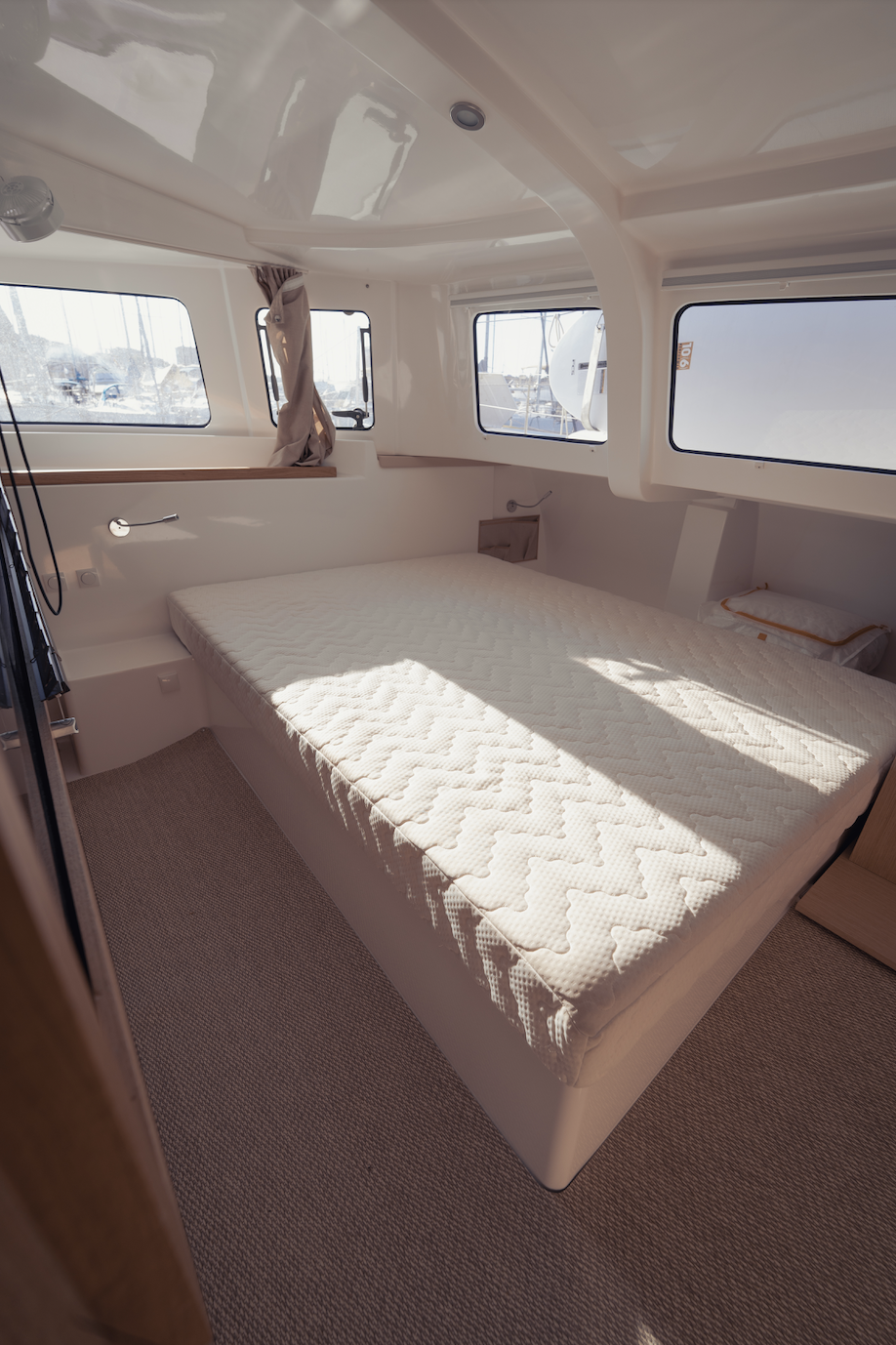 Neel 43 Greenwich Explorer