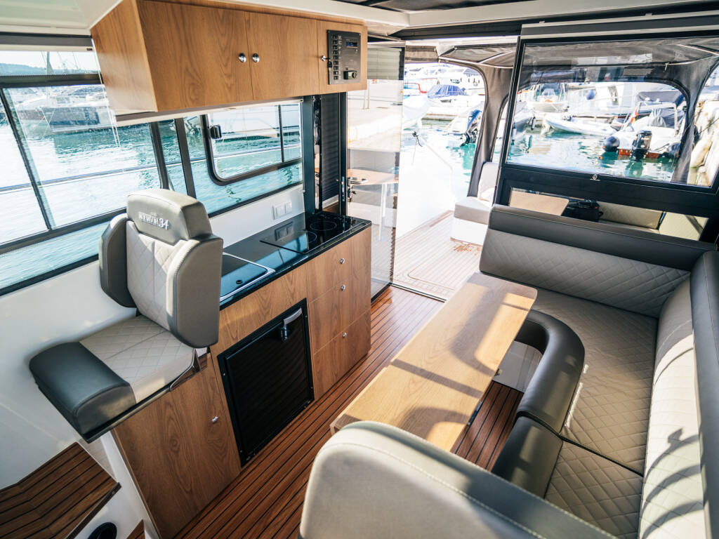 Nikhen Aqua Sun 34 Sedan Bepo