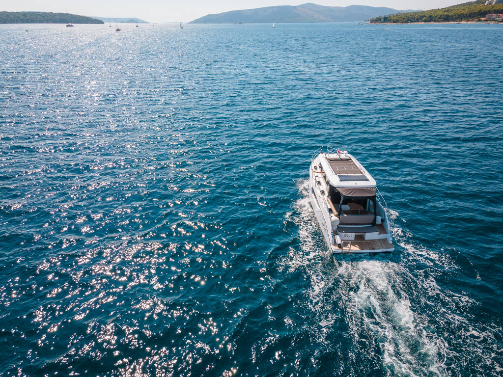 Nikhen Aqua Sun 34 Sedan Bepo