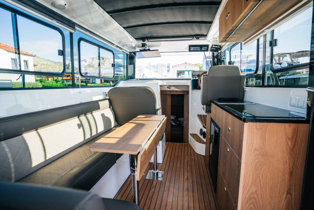 Nikhen Aqua Sun 34 Sedan Bepo
