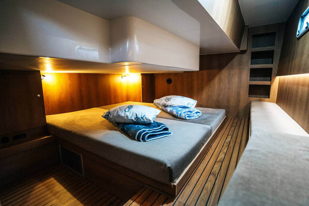 Nikhen Aqua Sun 34 Sedan Bepo