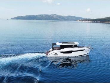Nikhen Aquasun 34 Sedan • Lili