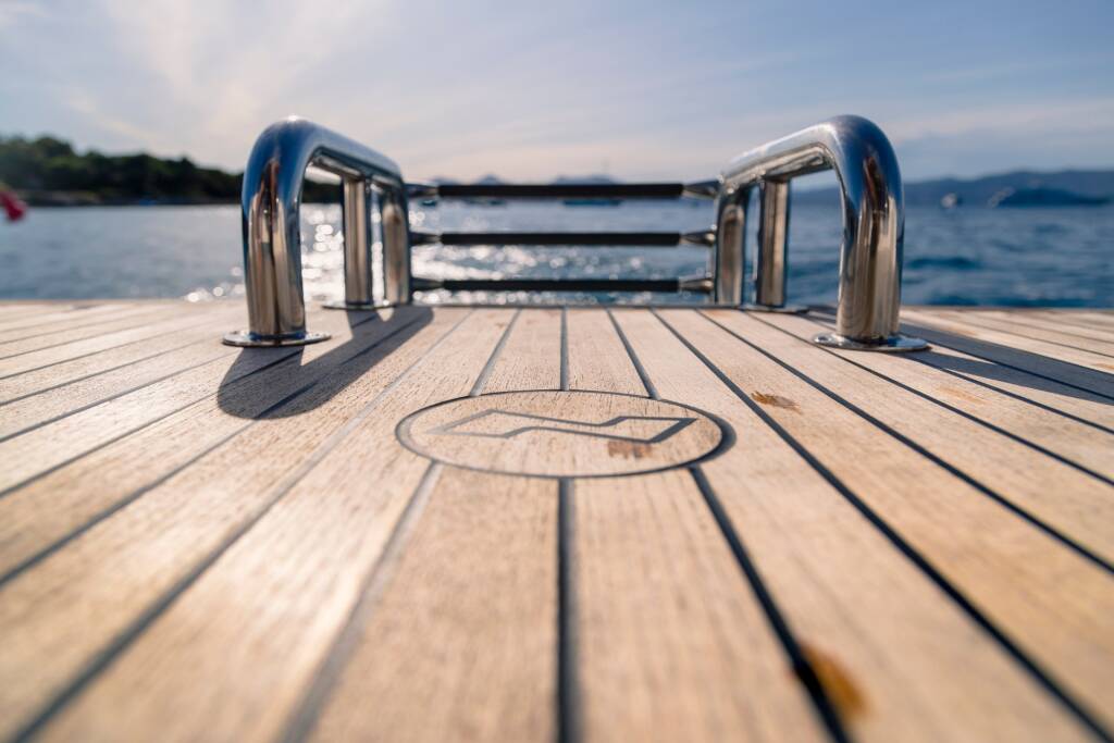 Nimbus 305 Coupe DALMATIA