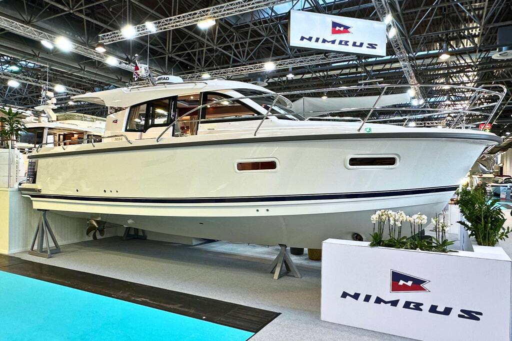 Nimbus 305 Coupe DALMATIA