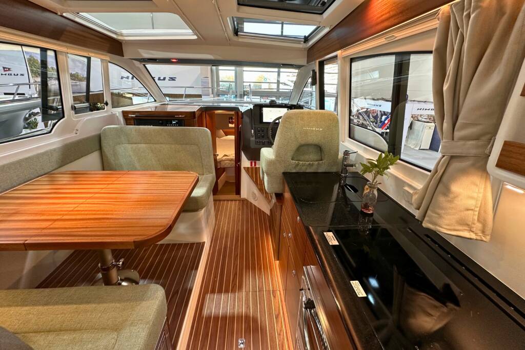 Nimbus 305 Coupe DALMATIA