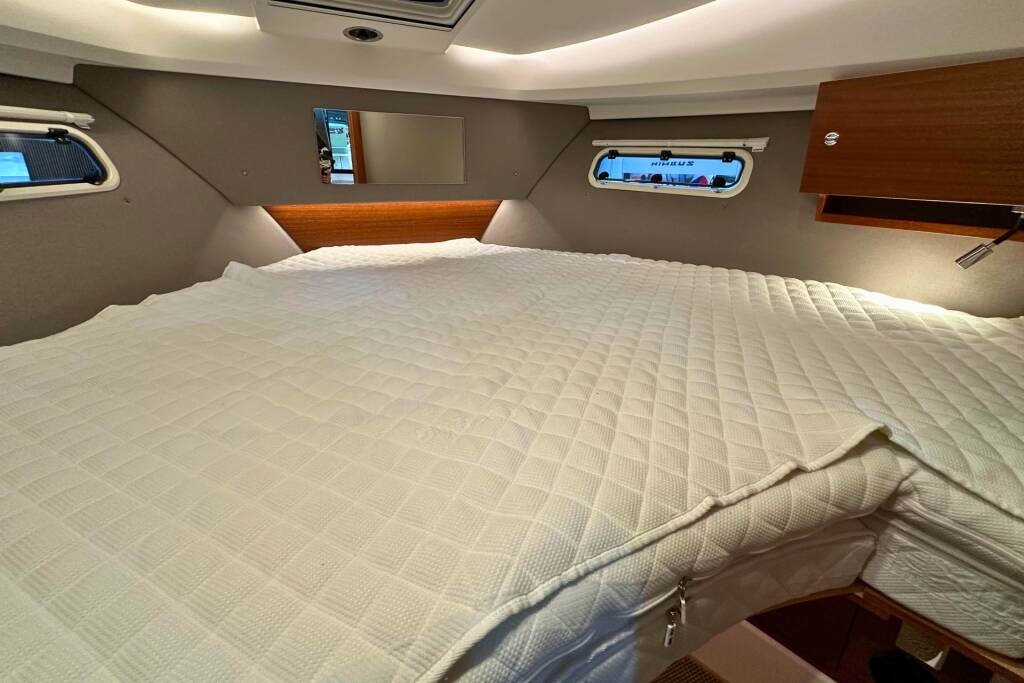 Nimbus 305 Coupe DALMATIA