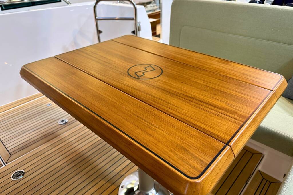 Nimbus 305 Coupe DALMATIA