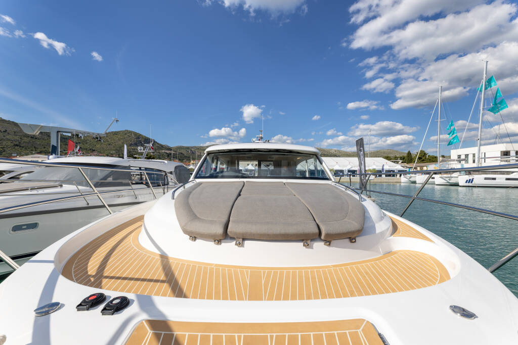 Nimbus 405 Coupe IKAR