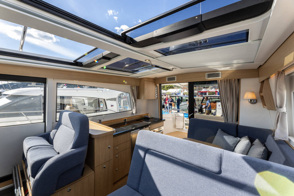 Nimbus 405 Coupe IKAR