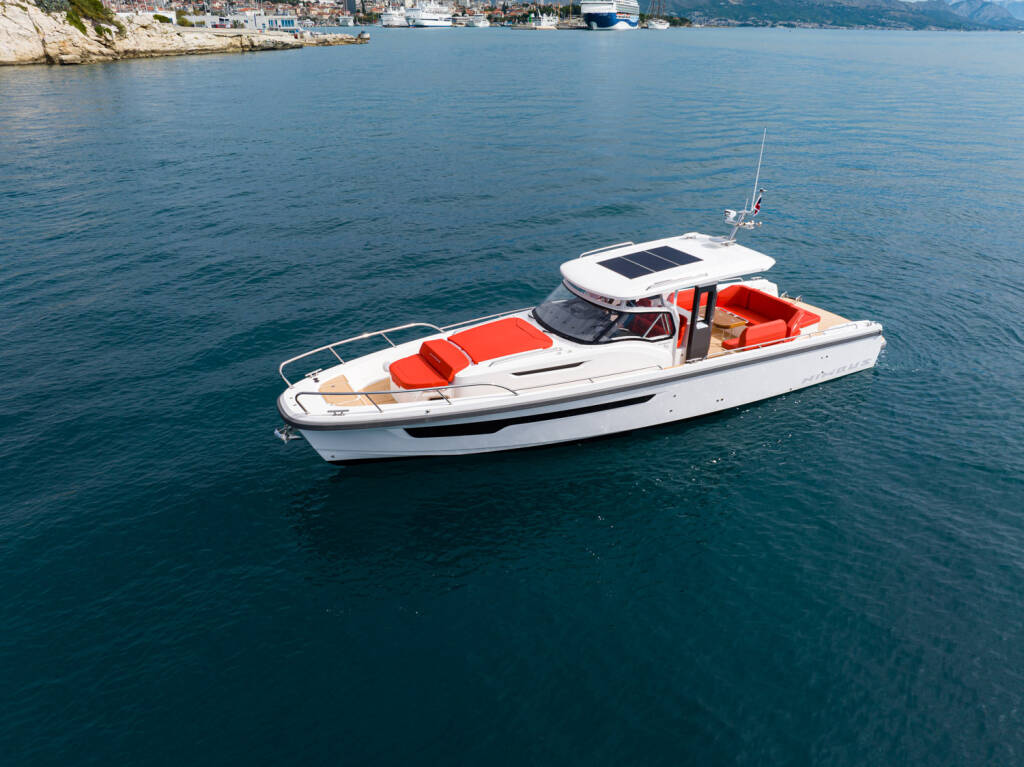 Nimbus T11 Inboard PURA VIDA 