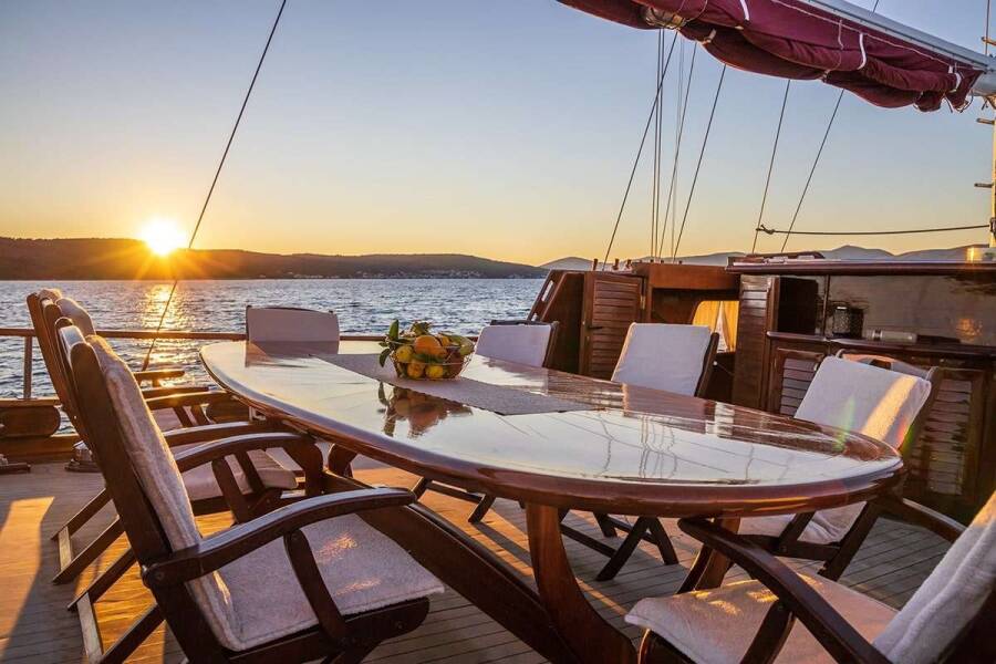 Nostra Vita Nostra Vita