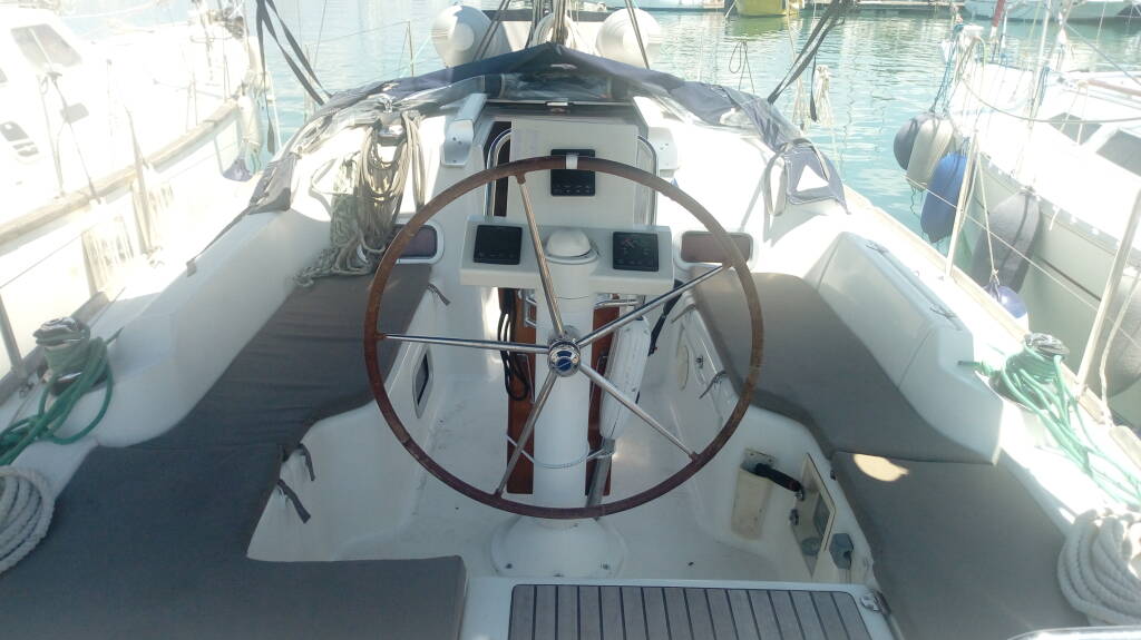 Oceanis 31 TRIZONIA 