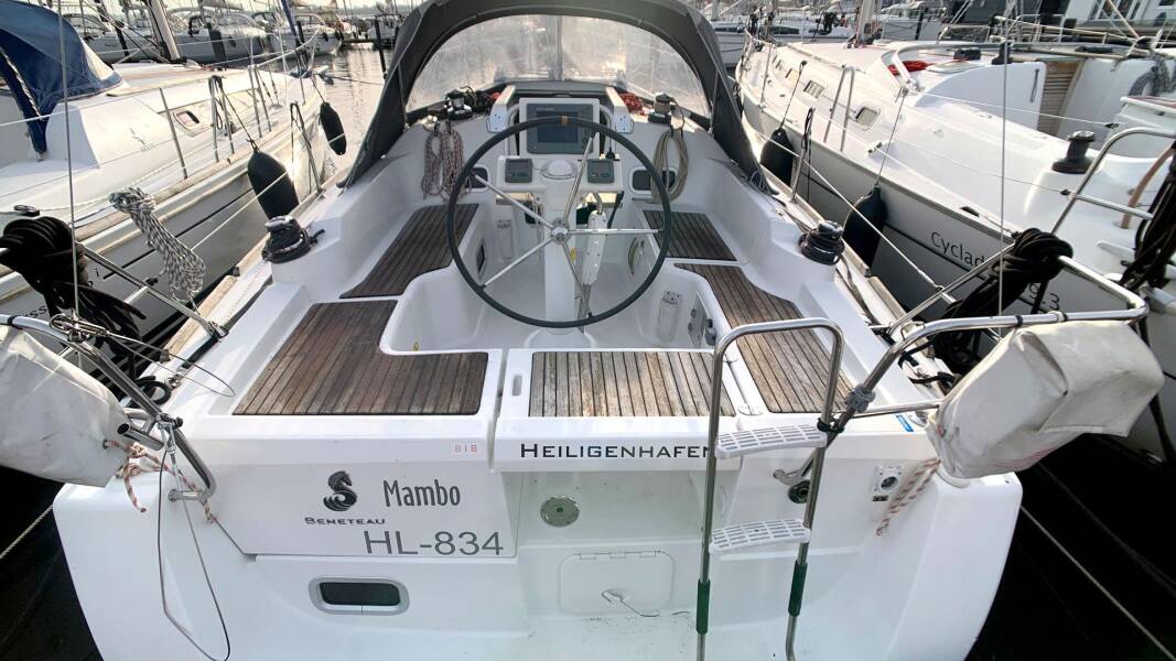 Oceanis 31 • Mambo