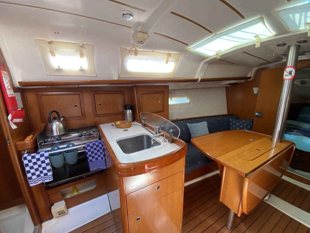 Oceanis 323 Zippy