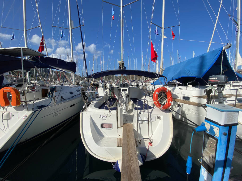 Oceanis 323 Zippy