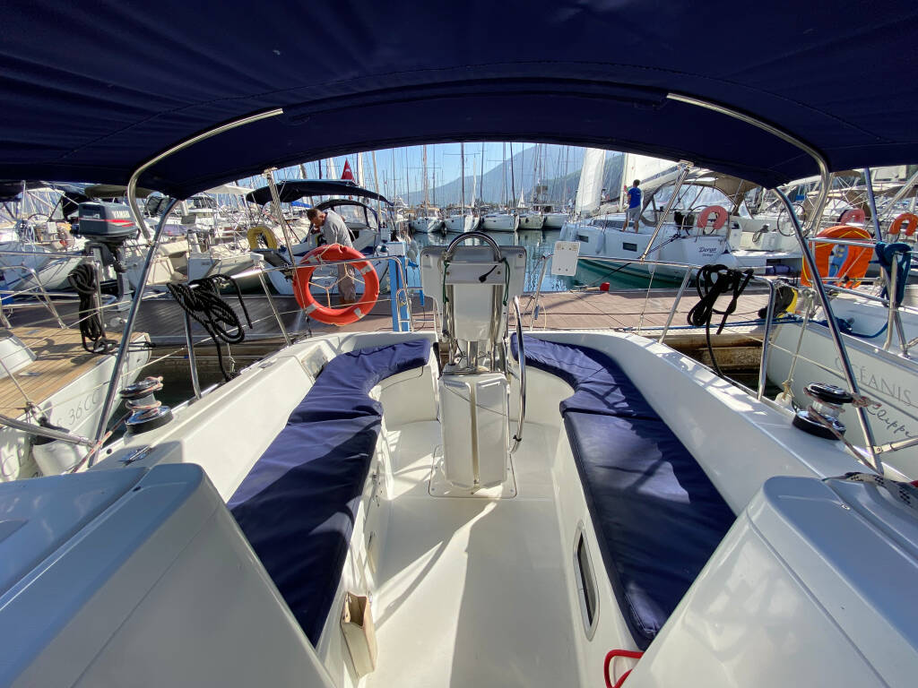 Oceanis 323 Zippy